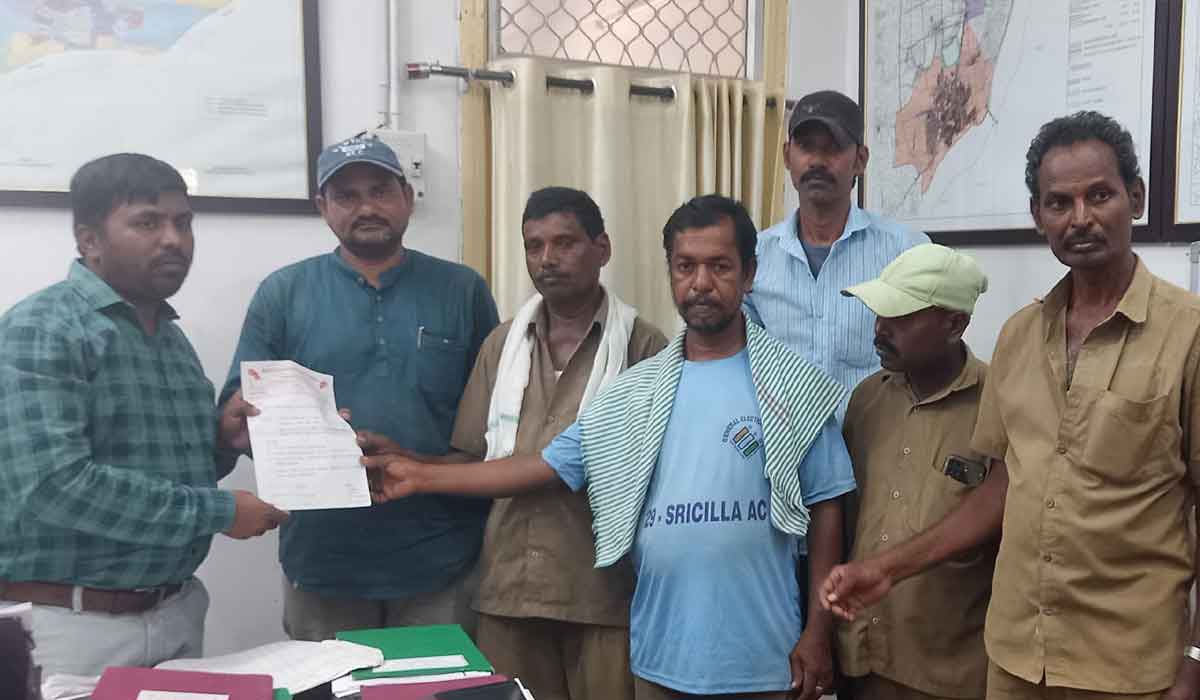 Municipal workers | మున్సిపల్ కార్మికుల సమస్యలు పరిష్కరించాలి.. సీఐటీయూ
