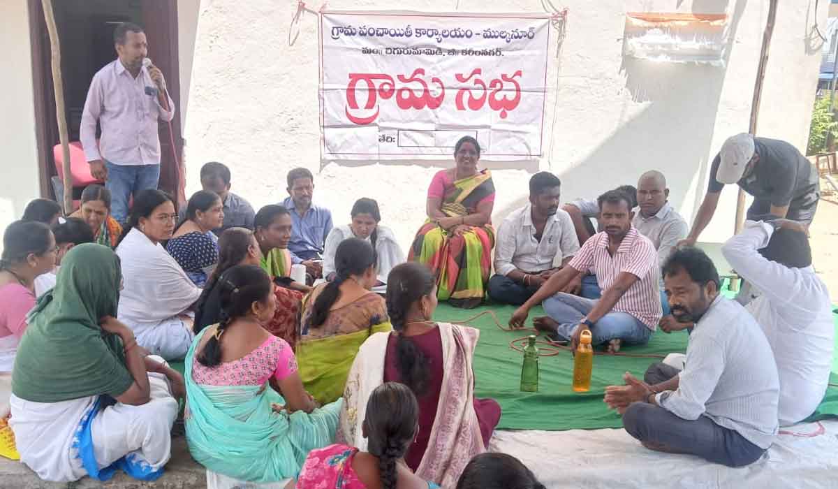 social media | విద్యపై దృష్టి సారించి సోషల్ మీడియాపై దృష్టి తగ్గించాలి.. చిగురుమామిడి ఎంపీడీవో రామ్మోహన్‌చారి