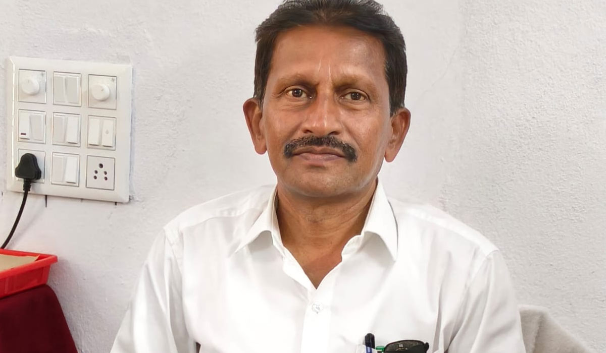 Chigurumamidi | చిగురుమామిడి ఎంపీడీవో గా రామ్మోహన్ చారి బాధ్యతల స్వీకరణ