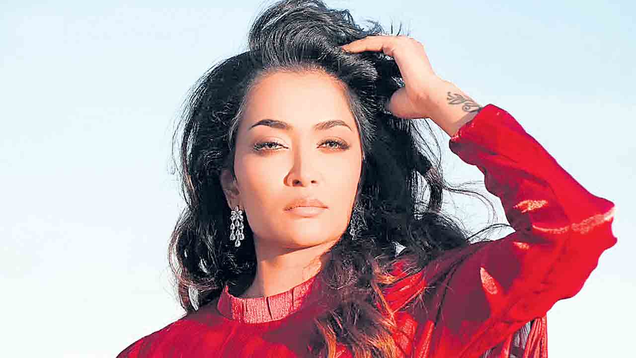 Rashmi Thakur 3
