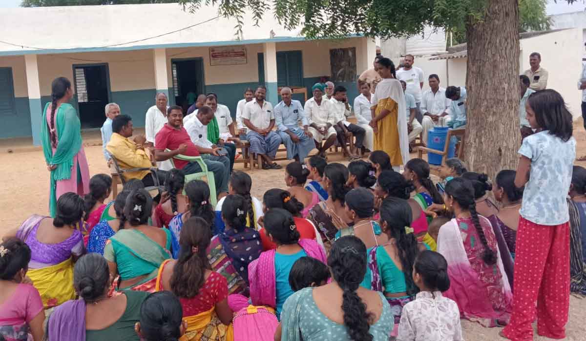 Mallapur | రత్నాపూర్‌ పాఠశాలలోనే గ్రామ పిల్లలను చేర్పించాలని గ్రామస్తుల ఏకగ్రీవ తీర్మాణం