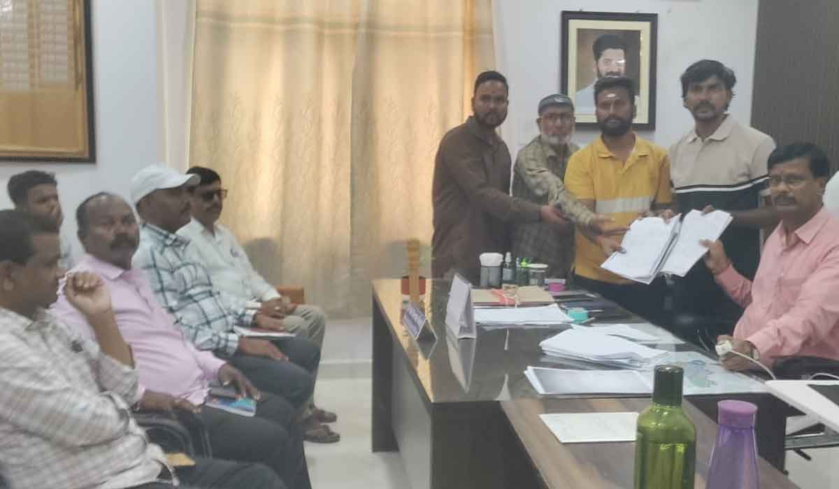 Banswada | ప్రజల సమస్యల సత్వర పరిష్కారానికి కృషి చేస్తాం.. ఆర్డీవో ఎం.రవీందర్ రెడ్డి