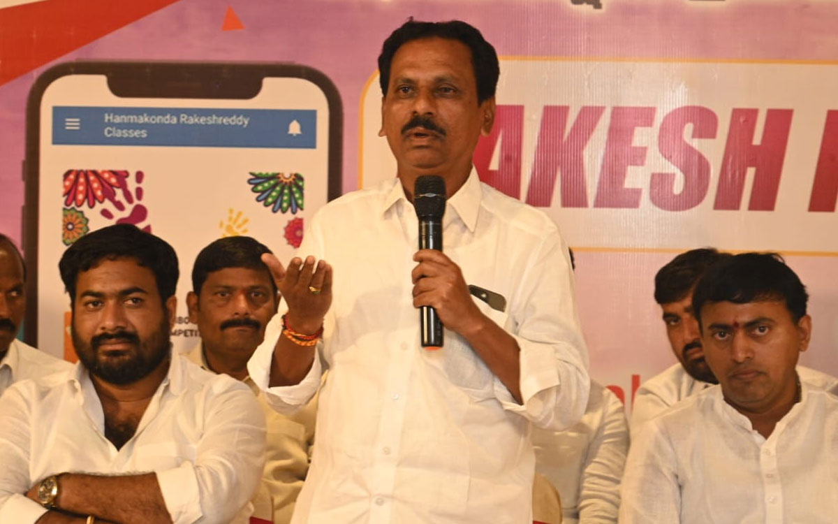 'నిరుద్యోగ యువ‌త కోసం త్వ‌ర‌లో ప్ర‌త్యేక కార్యాచ‌ర‌ణ‌'