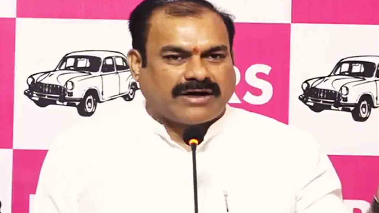 Ravula Sridhar | కార్పొరేట్ ప్రైవేట్ స్కూళ్లకు రెడ్ కార్పెట్ పరుస్తున్న రేవంత్ రెడ్డి : రావుల శ్రీధ‌ర్