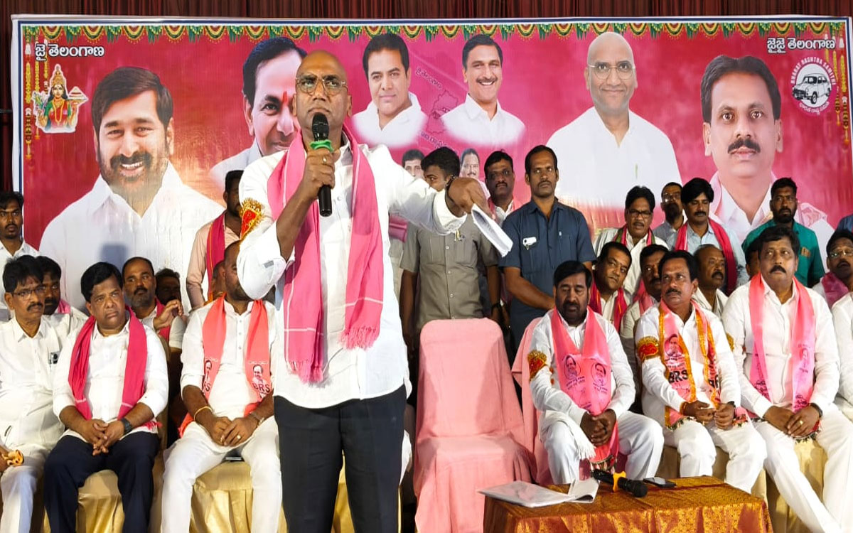 'కాంగ్రెస్ ప్రభుత్వంలో స్కీమ్లుండవు.. ఓన్లీ స్కామ్లే'
