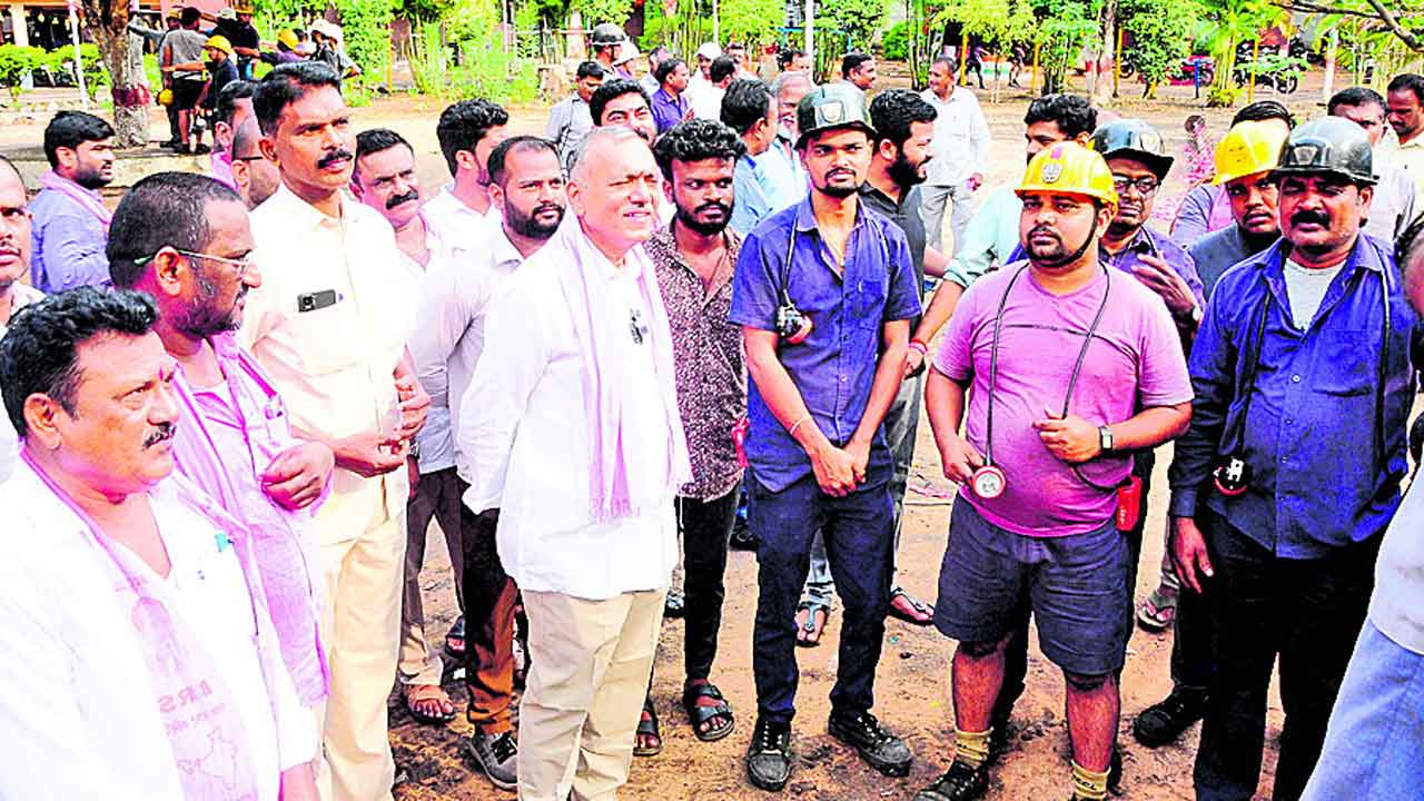 సింగరేణిలో పెరిగిన రాజకీయ జోక్యం