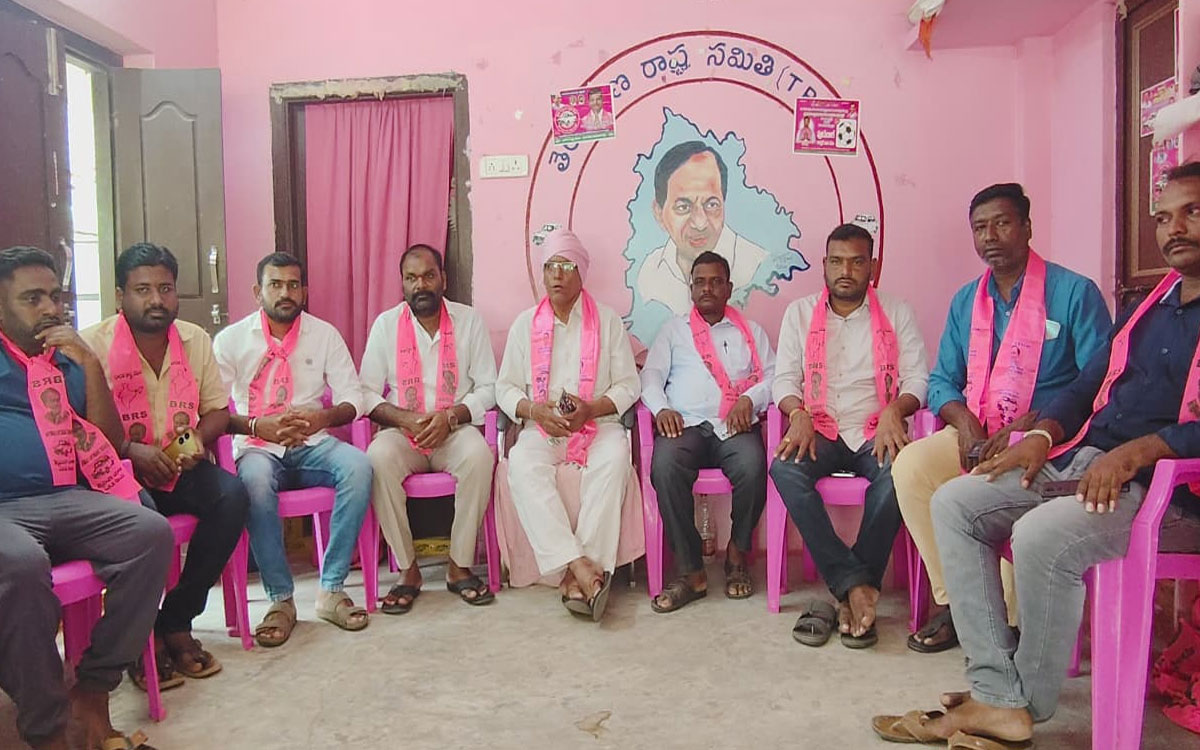 ‘బీఆర్ఎస్ బూత్ లెవెల్ సమావేశాన్ని విజయవంతం చేయాలి’