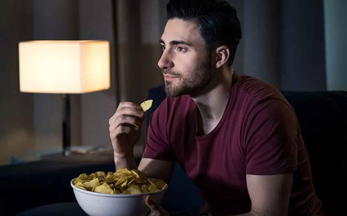 Snacks | రాత్రి పూట ఆక‌ల‌వుతుంద‌ని స్నాక్స్ తిన‌కండి.. వీటిని తీసుకుంటే ఎంతో మేలు జ‌రుగుతుంది..
