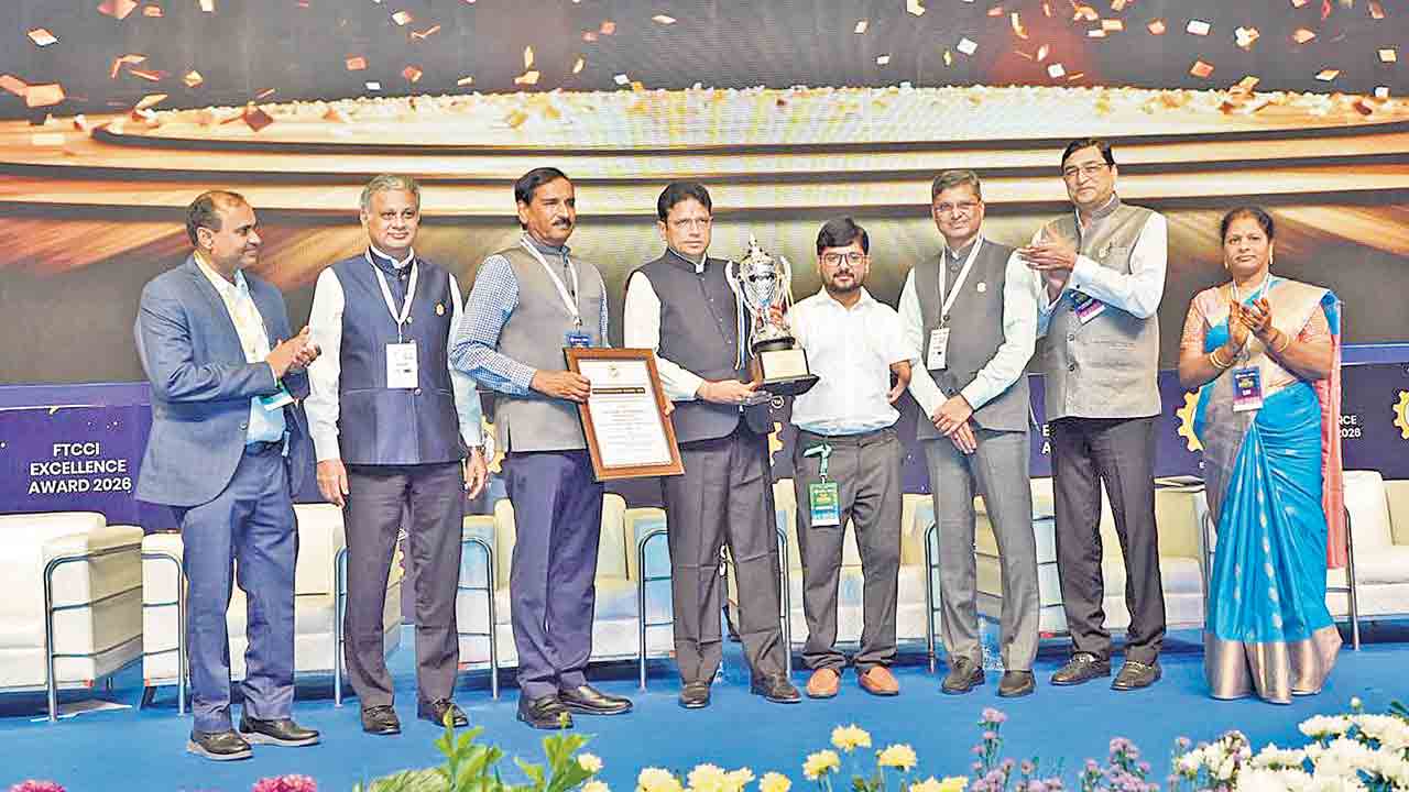 ఇతర రాష్ట్రాలకు రోల్‌మాడల్‌గా తెలంగాణ