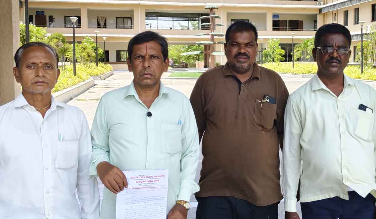 Sircilla | ఇండ్లు కూలిన బాధితులకు నష్టపరిహారం అందించాలి.. సిరిసిల్ల పౌర సంక్షేమ సమితి