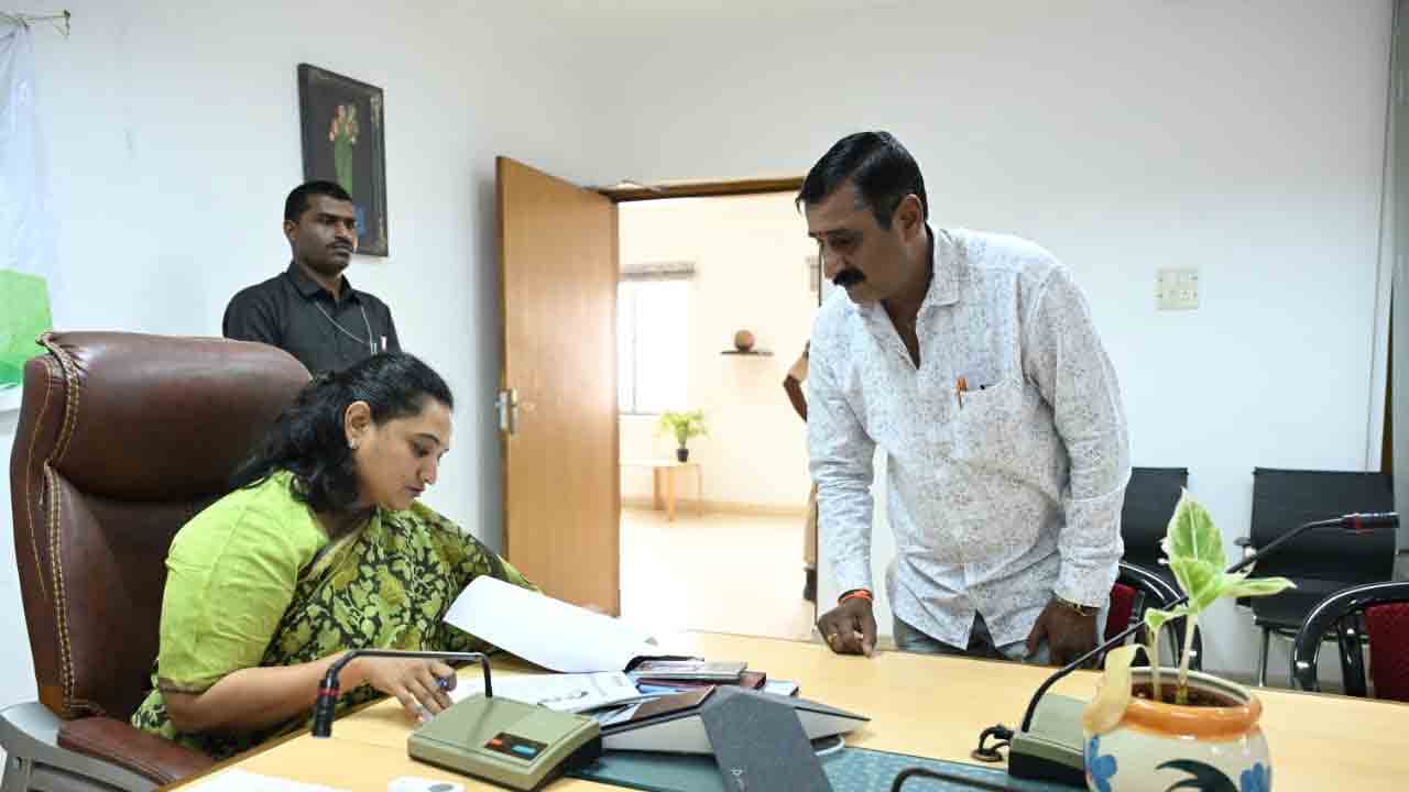 Kondapur | ప్లాస్టిక్ వినియోగంపై చర్యలు తీసుకోవాలంటూ సీఎంసీ కమిషనర్‌కు వినతి