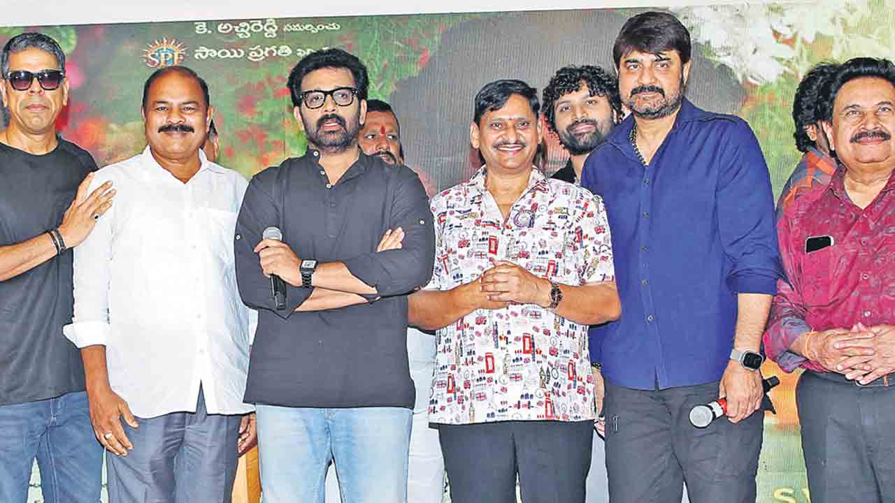 తెలుగు బుక్‌ ఆఫ్‌ రికార్డ్స్‌లో ఎస్వీ కృష్ణారెడ్డి