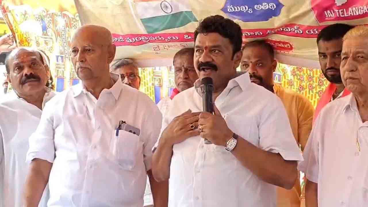 పరిపాలన చేతకాక కేసీఆర్ ఆనవాళ్లు చెరిపేస్తా అంటున్నారు : తలసాని శ్రీనివాస్ యాదవ్