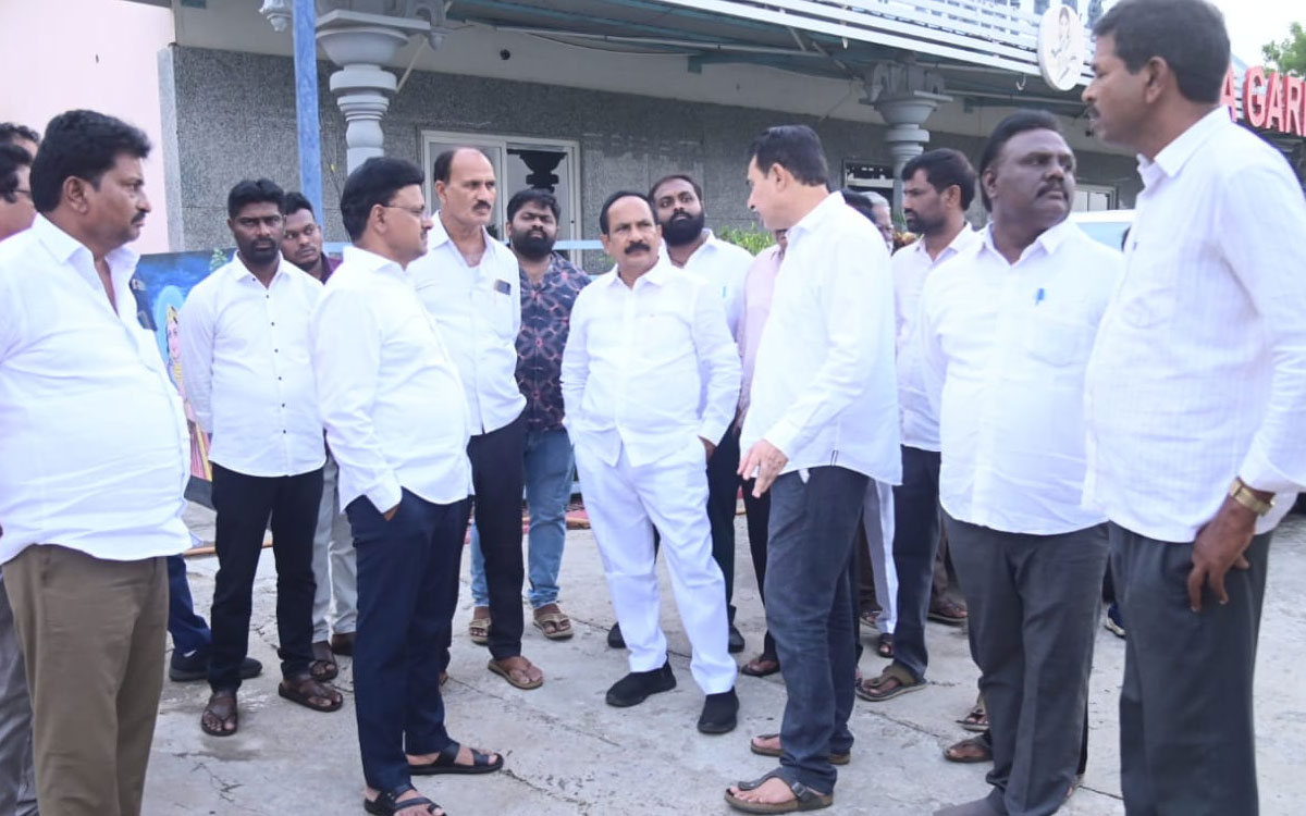 ‘ఈ 17న జ‌రిగే కేటీఆర్ సమావేశాన్ని విజ‌య‌వంతం చేయాలి’