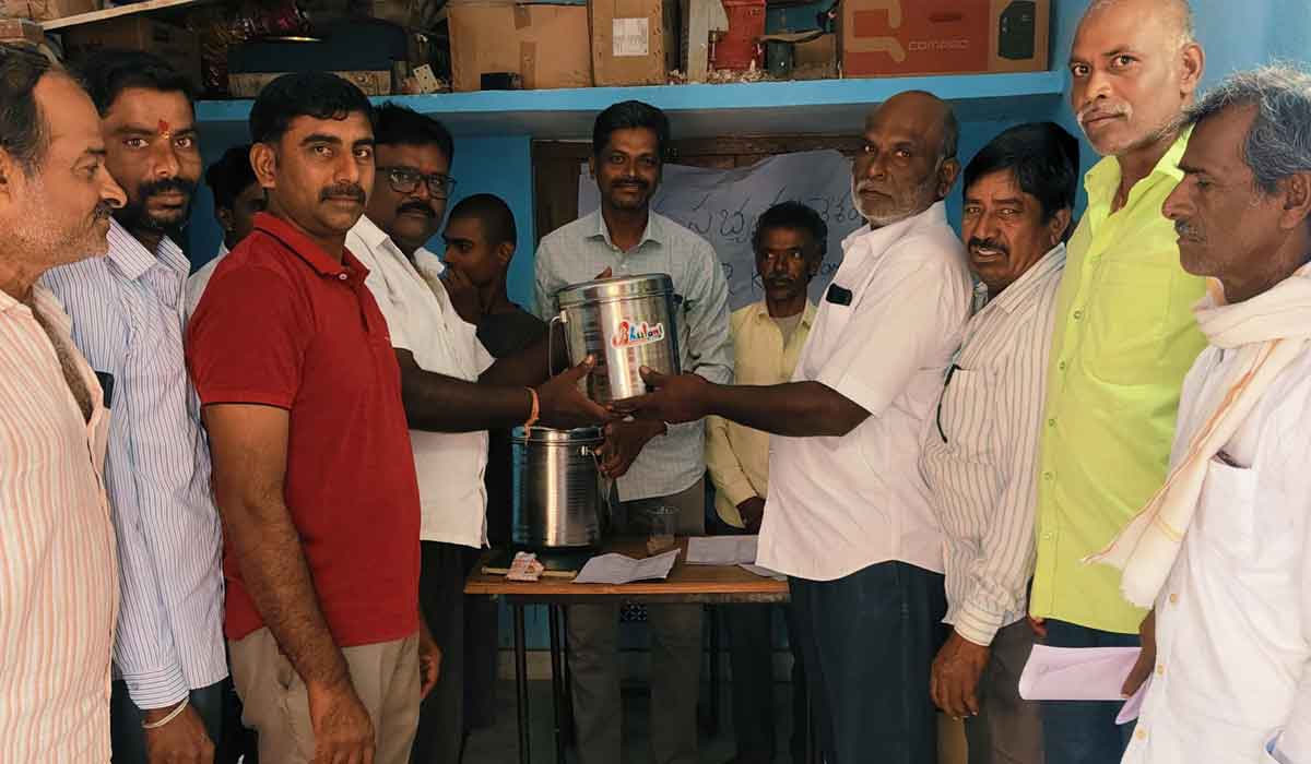 Ramakrishna Colony | రామకృష్ణకాలనీ పాల ఉత్పత్తిదారుల సహకార సంఘం అధ్యక్షుడిగా సిరికొండ వెంకట్రావ్‌