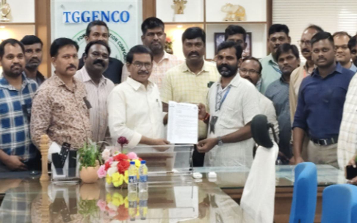 టెండర్ల ప్రక్రియ రద్దు చేయాలని వైటీపీఎస్‌ ప్లాంట్ సీఈకి వినతి