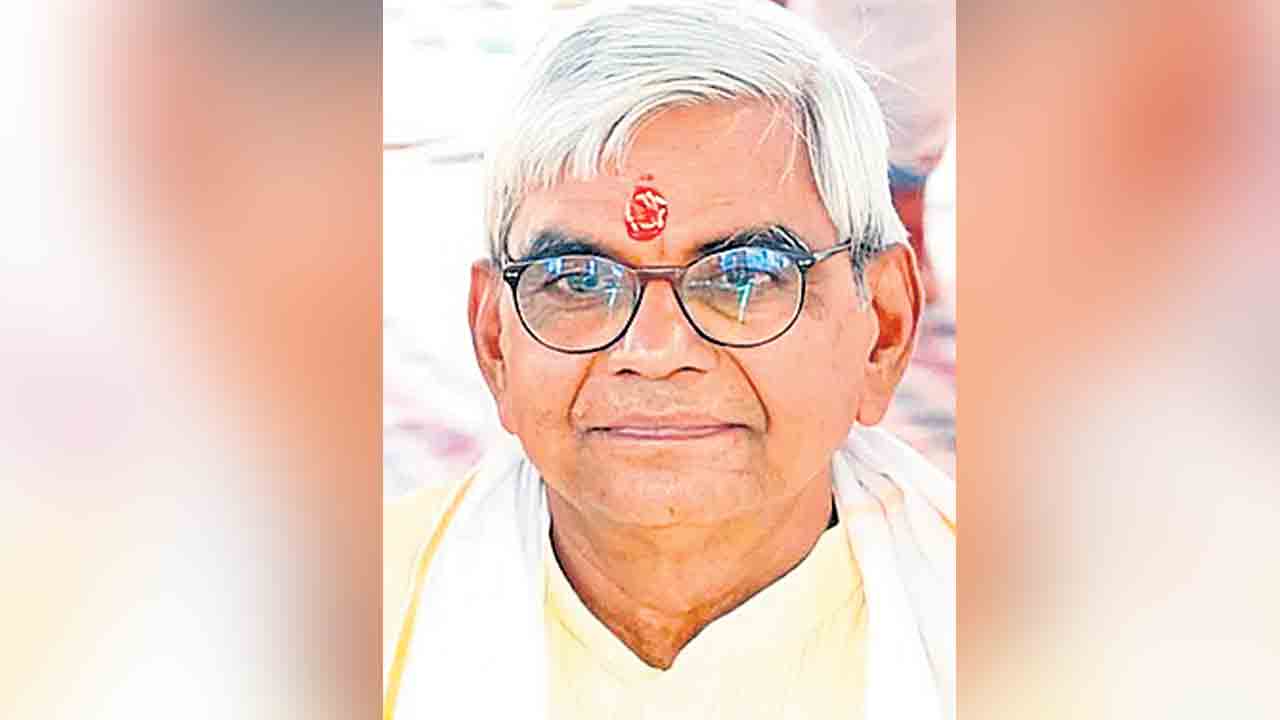 చంపత్‌ రాజీనామాకు ఆమోదం