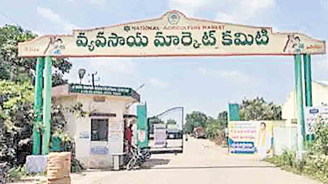 అవినీతికి ‘మార్కెటింగ్‌’.. ఆ శాఖలో ఇద్దరిది అరాచకపర్వం!