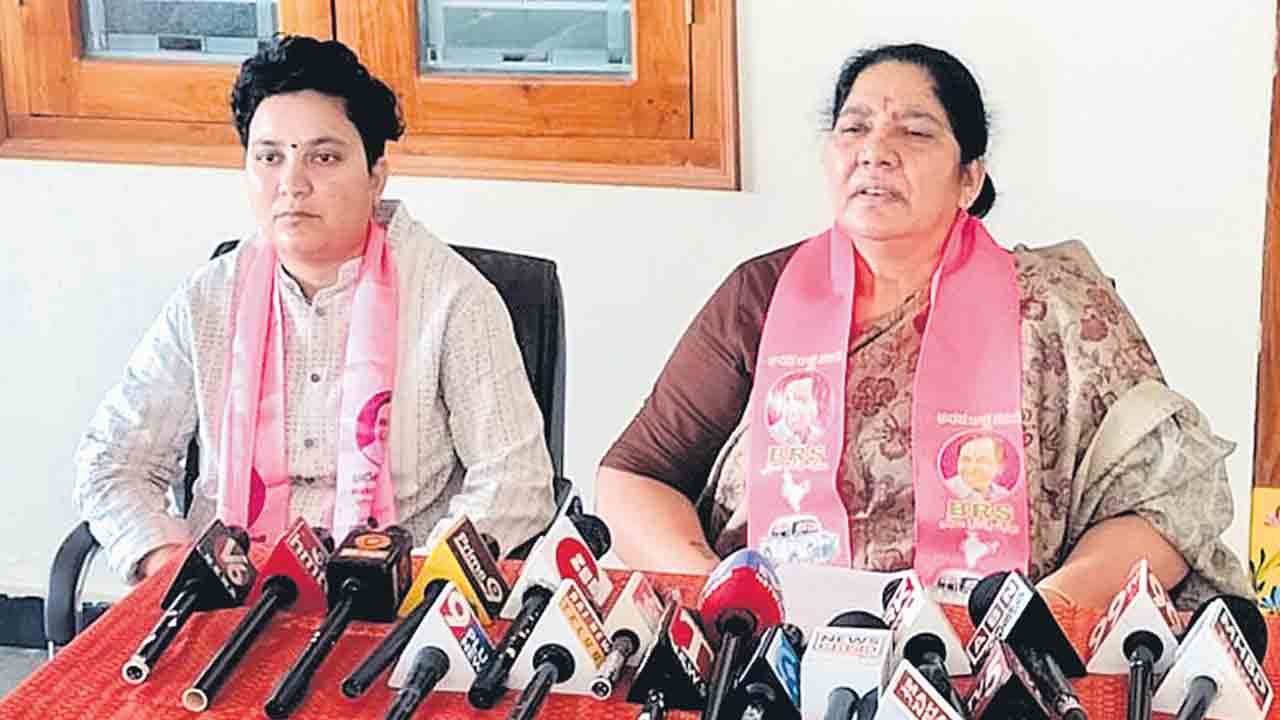 బీజేపీ పాలనలో గిరిజనాభివృద్ధి అధోగతి