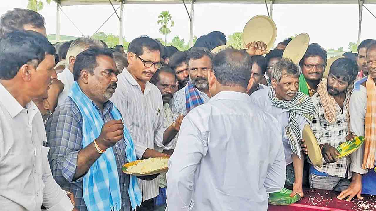 పట్టెడన్నం పెట్టలేని రైతుమేళా!