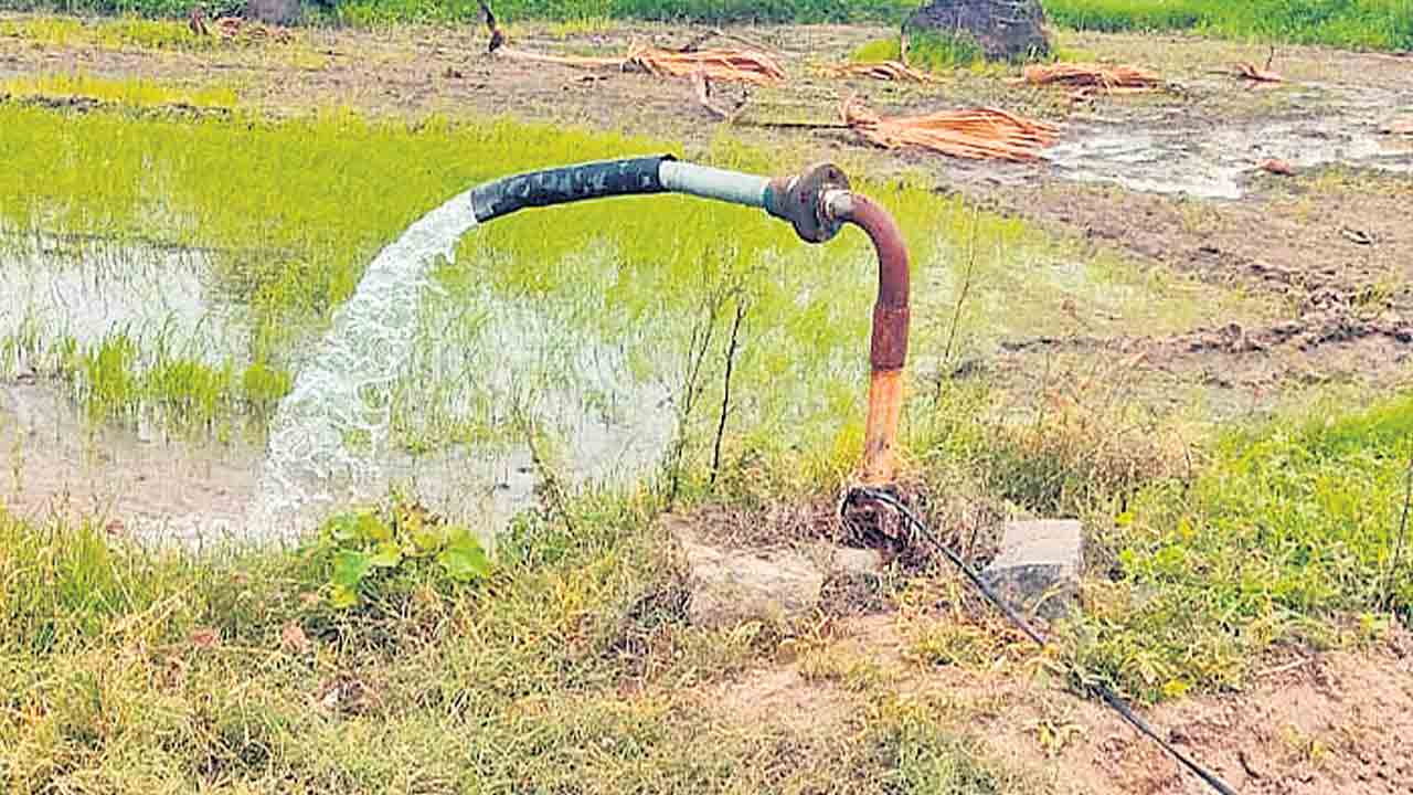 ట్రాన్స్‌ఫార్మర్‌ చెడిపోయినా పట్టదా..?