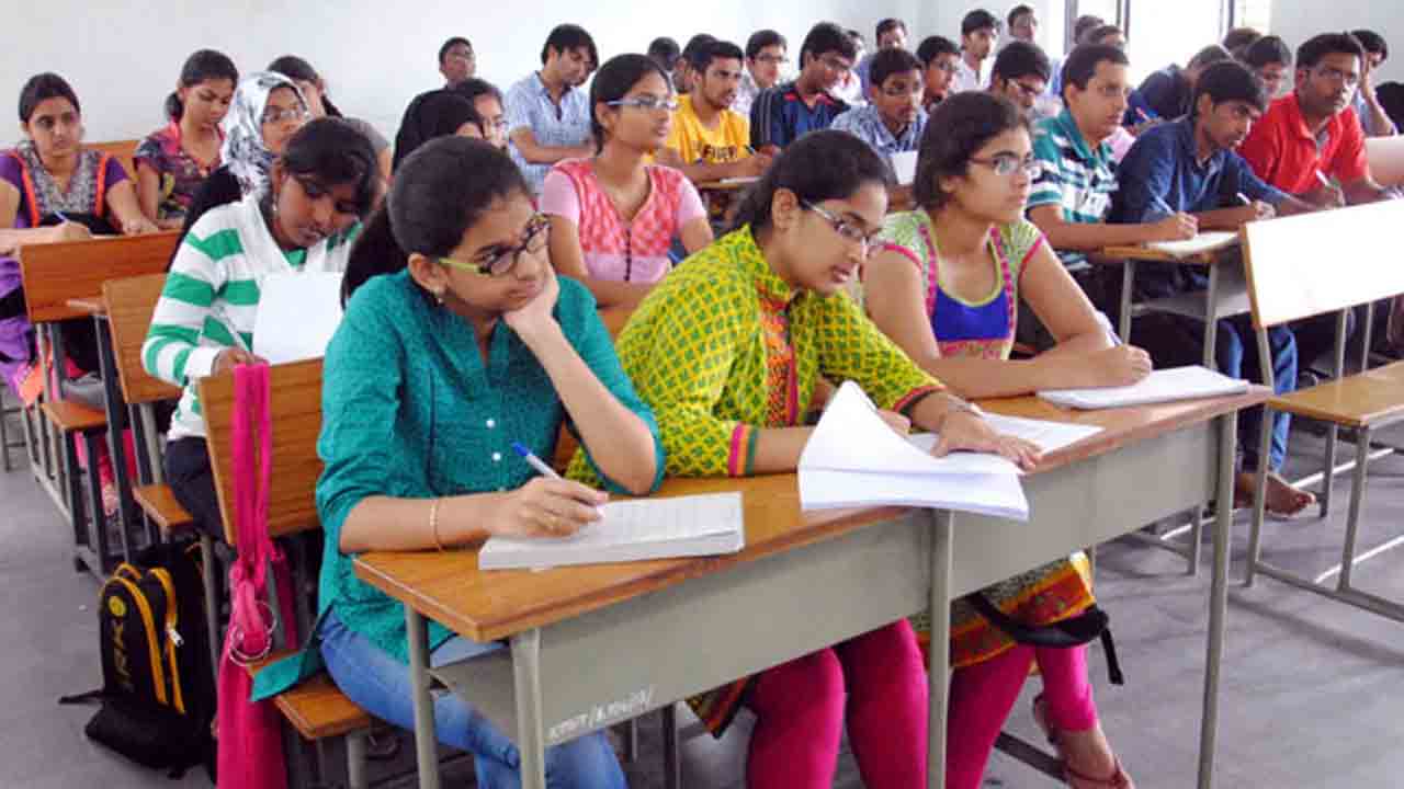 ఈసెట్‌లో 9,699 సీట్లు భర్తీ