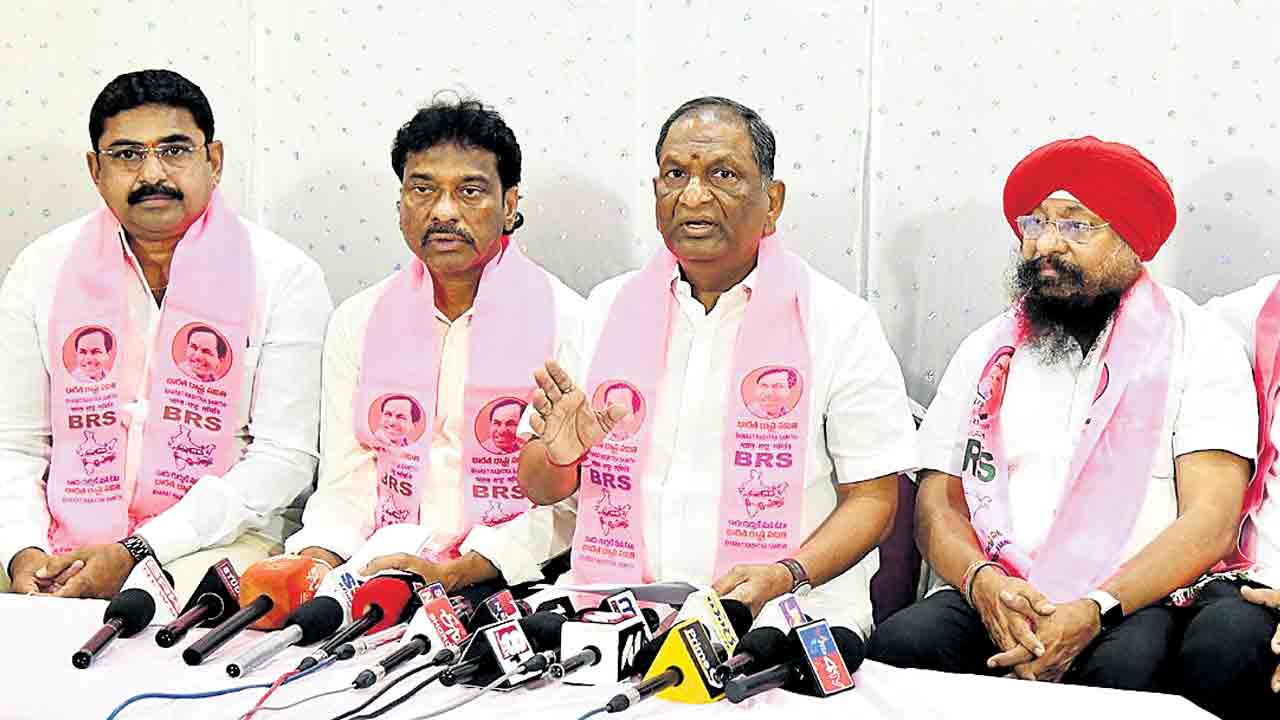 కేసీఆర్‌పై అక్కసుతోనే కక్ష.. రేవంత్‌ బేషరతుగా క్షమాపణ చెప్పాలి