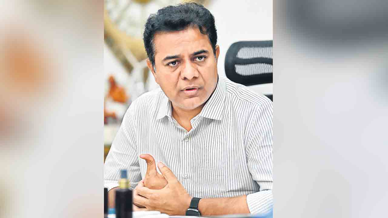 బీఆర్‌ఎస్‌ దెబ్బతో సర్కార్‌ గోదారి బాట.. కాంగ్రెస్‌ ప్రభుత్వాన్ని పరుగులు పెట్టిస్తున్న కేటీఆర్‌