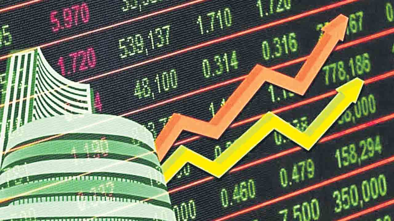 లాభాల్లో స్టాక్‌ మార్కెట్లు