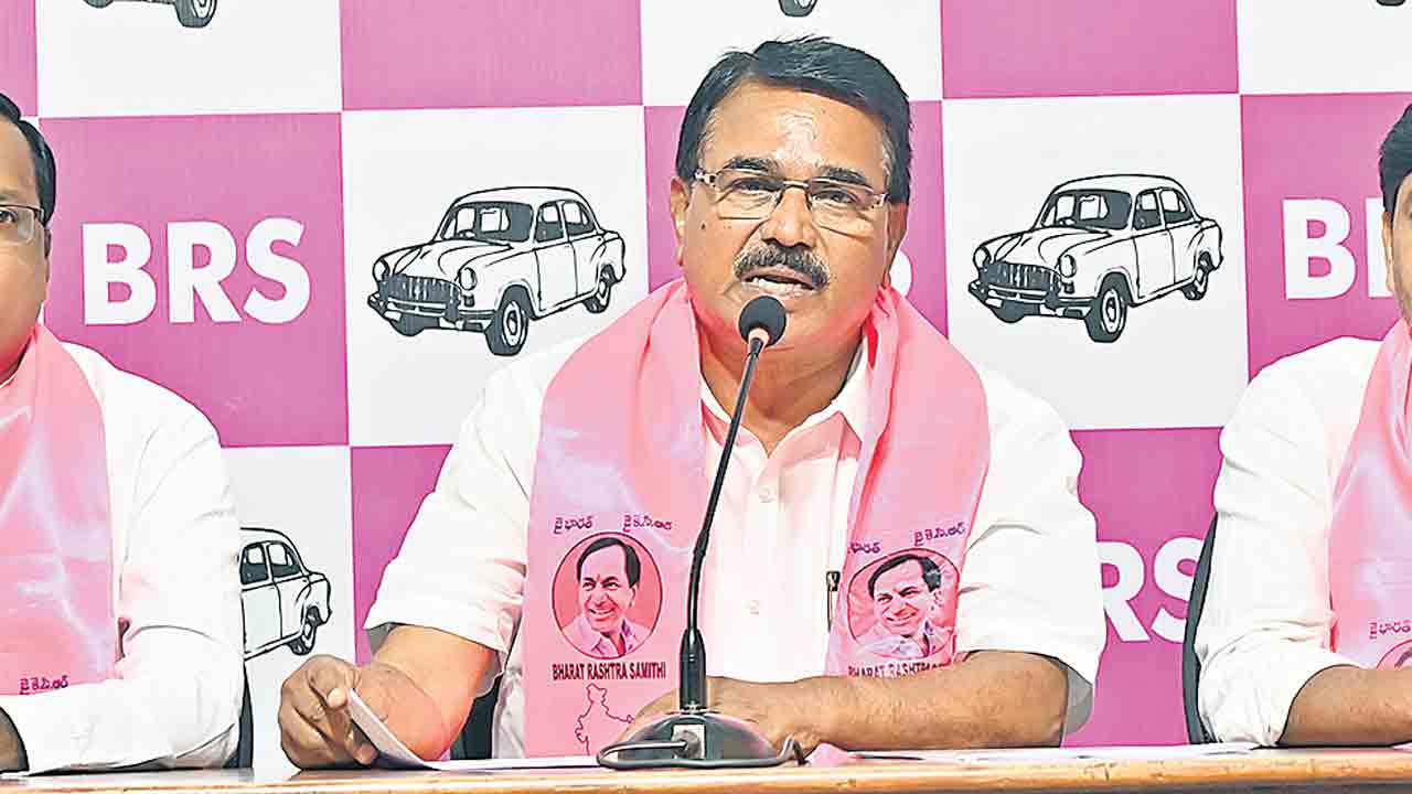పాలమూరు వ్యథను తీర్చింది కేసీఆరే