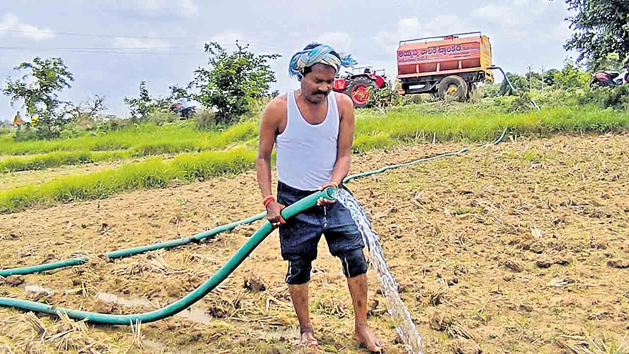 రైతాంగం గోడు.. నింగినంటె నేడు.. వానకాలం ప్రారంభంలోనే అన్నదాతలకు తప్పని కష్టాలు