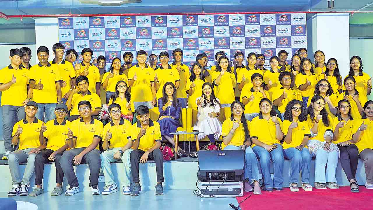 ఆలిండియా అగ్రస్థానంలో నిలిచిన శ్రీచైతన్య