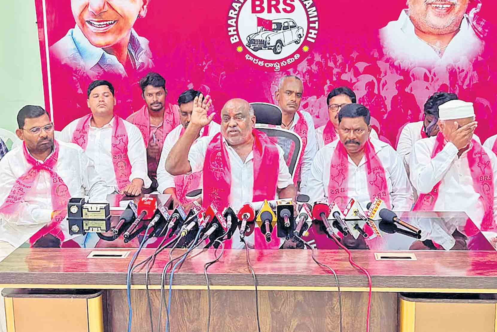 యువతకు ఉపాధి కోసం దేనికైనా సిద్ధం