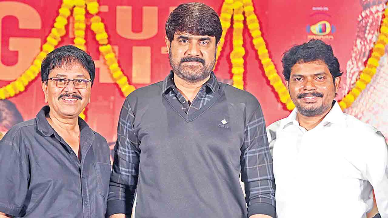 భగవంతుడికీ భక్తుడికీ జరిగే కథ