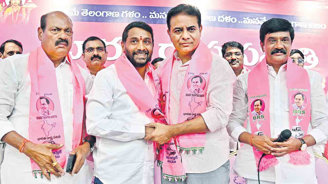 KTR | ఢిల్లీకి మూటలు మోయడమే రేవంత్‌రెడ్డి పని.. కేటీఆర్‌ ఆగ్రహం