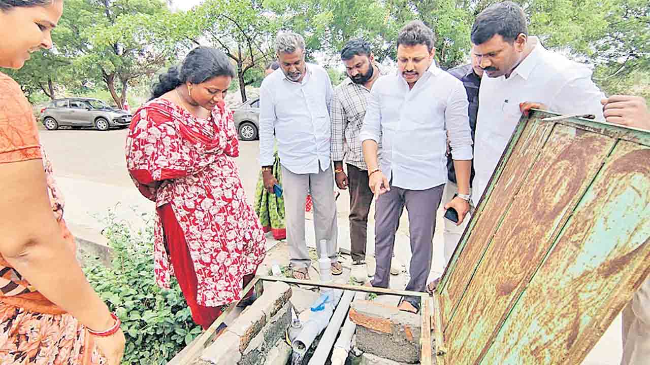 గురుకులాల్లో గుక్కెడు నీరు కూడా కరువే
