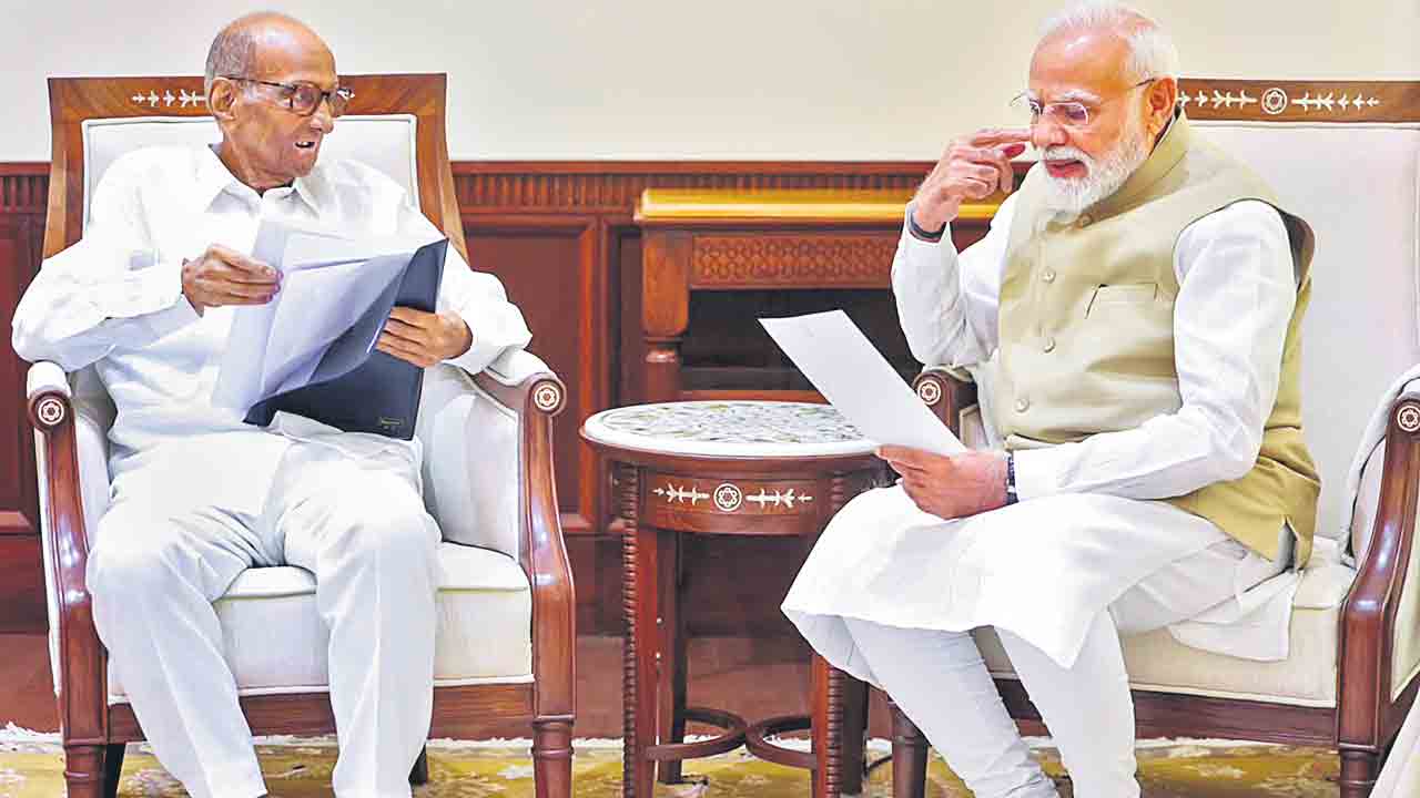 ఎన్డీయే వైపు శరద్‌ పవార్‌.. ప్రధాని మోదీతో భేటీ