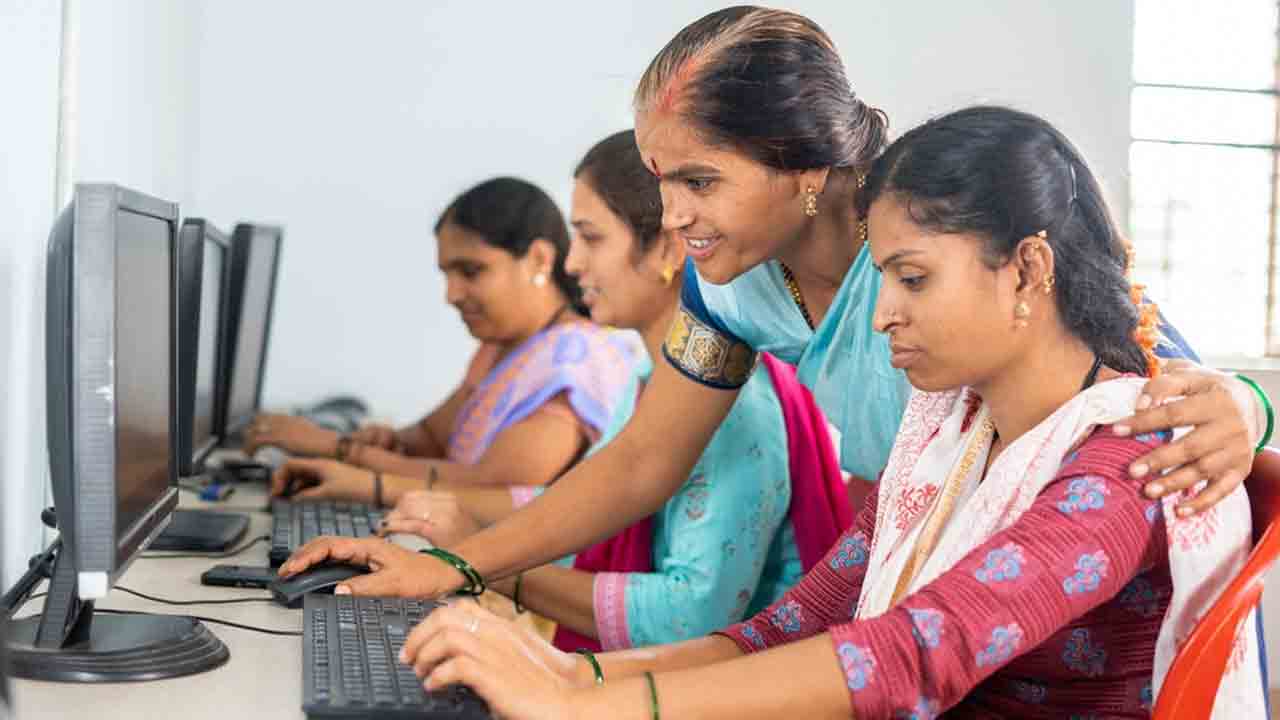 రామానందతీర్థలో ఉచిత శిక్షణ