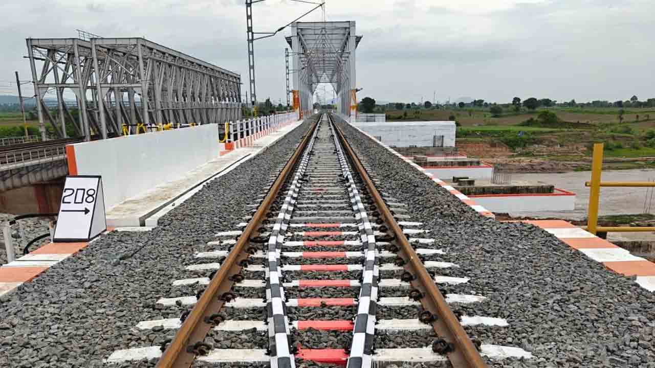 కాజీపేట- బల్హర్షా ట్రిప్లింగ్‌ పనులు పూర్తి