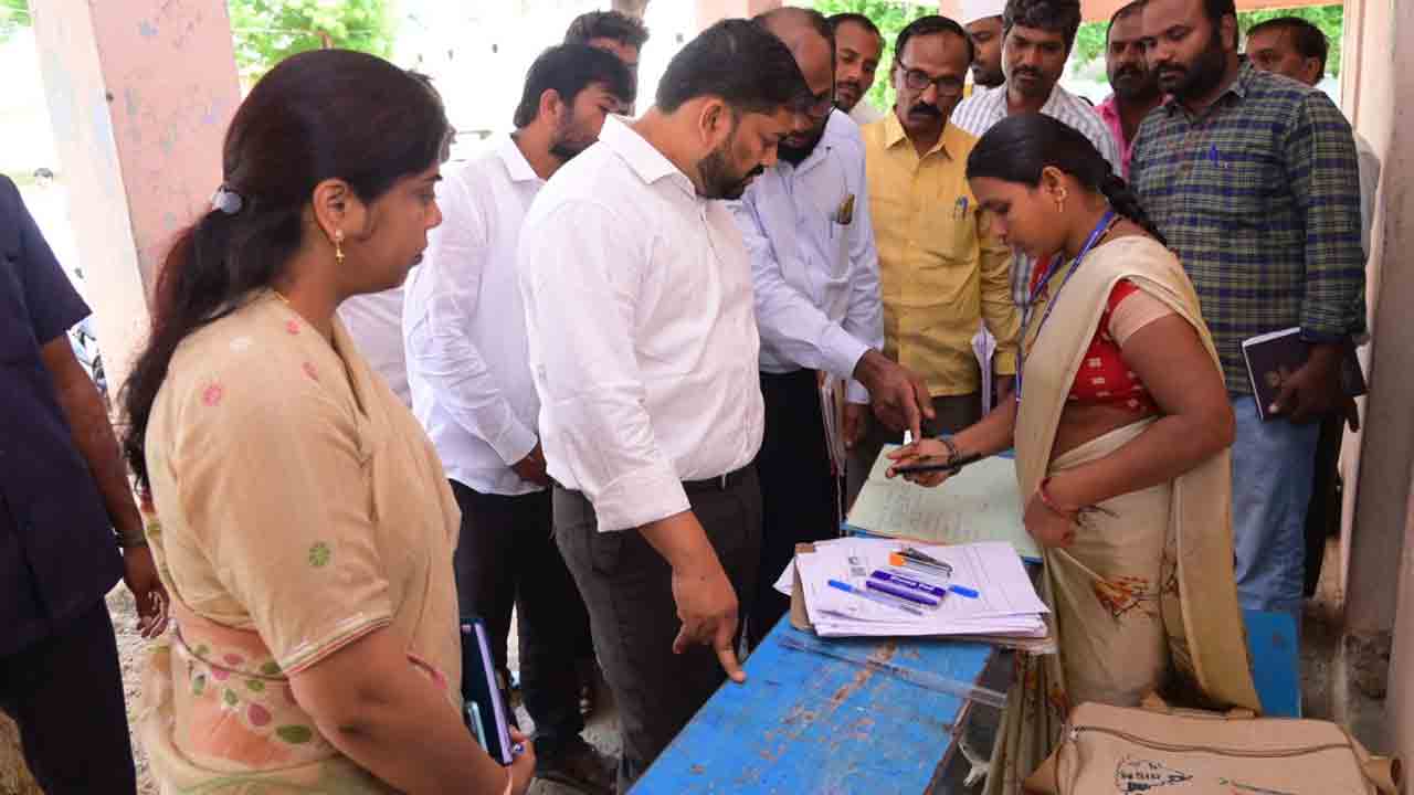 నత్తనడకన ‘సర్‌’ డిజిటలైజేషన్‌.. గ్రేటర్‌లో దయనీయం.. 10 రోజులే గడువు