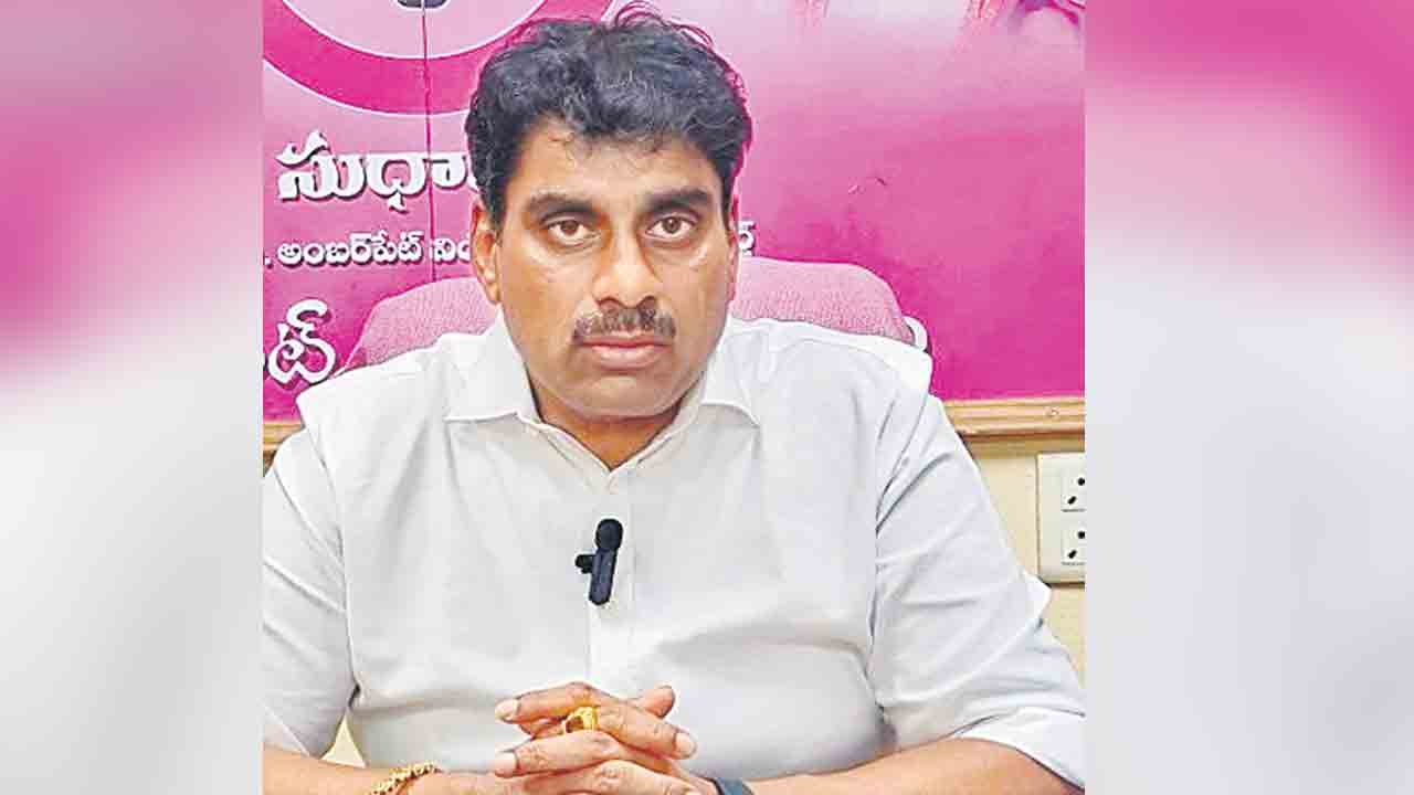 కోర్టులను గౌరవించాలి.. అధికారంలో ఉన్నవారు బాధ్యతగా ఉండాలి