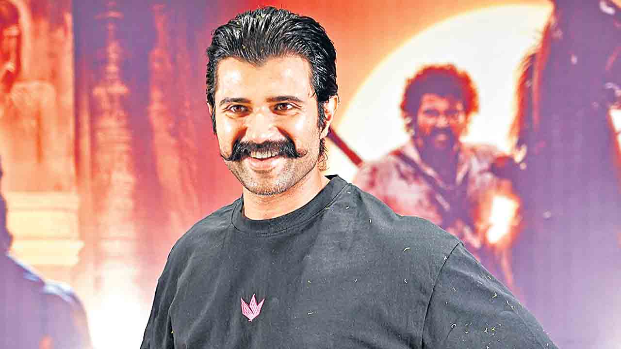 పదేళ్ల సినీ ప్రయాణం