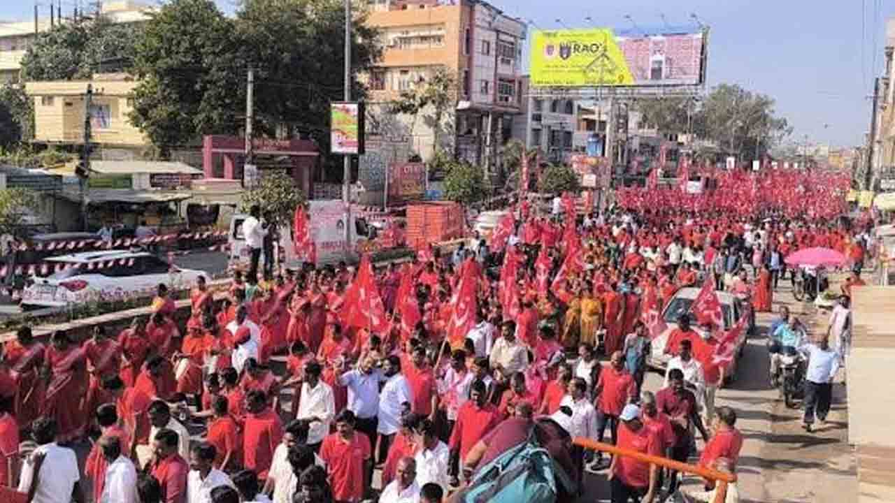 సెప్టెంబర్‌లో తెలంగాణ గిరిజన సంఘం మహాసభలు