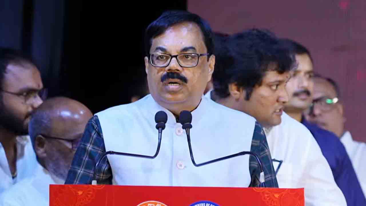 9న బీసీ సామాజిక న్యాయపోరాట సభ.. బీసీ ఇంటెలెక్చువల్స్‌ ఫోరమ్‌ అధ్యక్షుడు చిరంజీవులు వెల్లడి