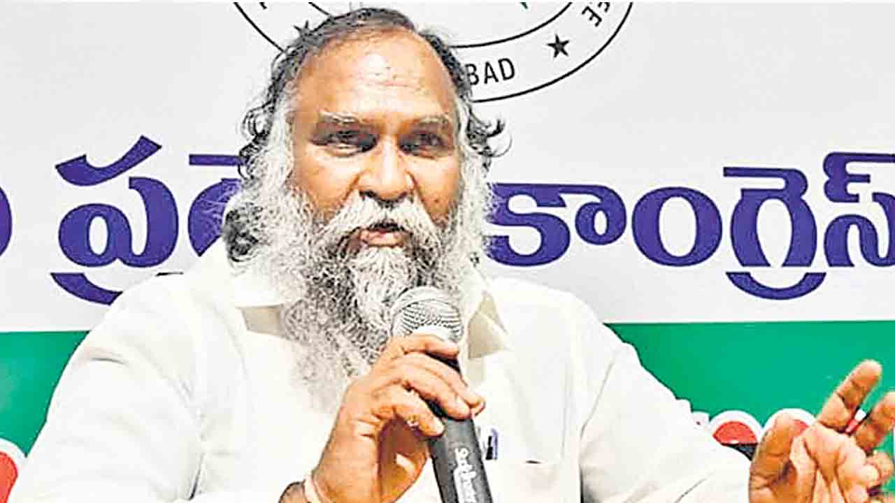 తుంగతుర్తి వివాదంపై నివేదిక సిద్ధం