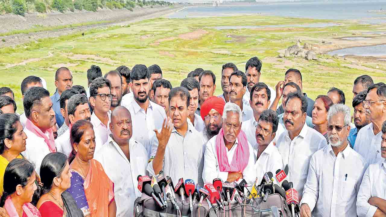 రైతులు తిరగబడితే రేవంత్‌కు హిట్లర్‌ గతే!