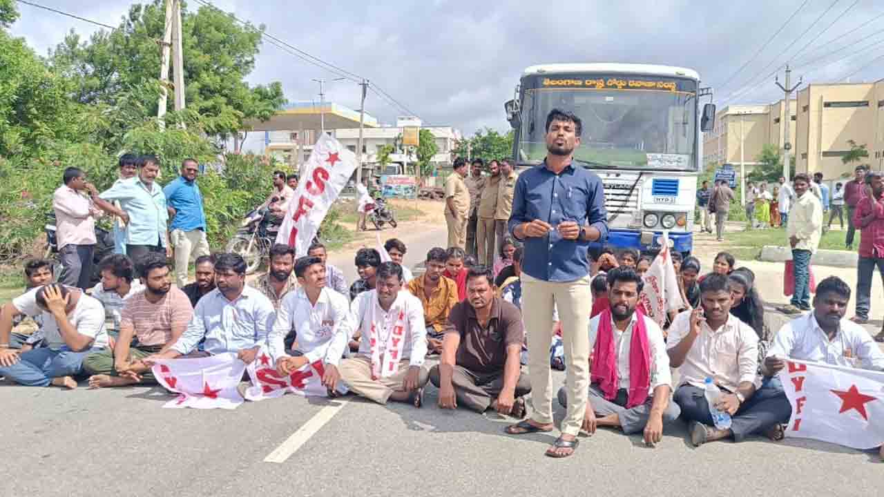 విద్యార్థిపై ప్రిన్సిపల్‌ లైంగికదాడికి యత్నం