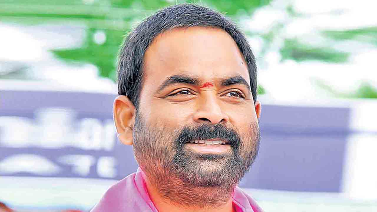 ‘యువ సంగ్రామ సదస్సు’ విజయవంతం