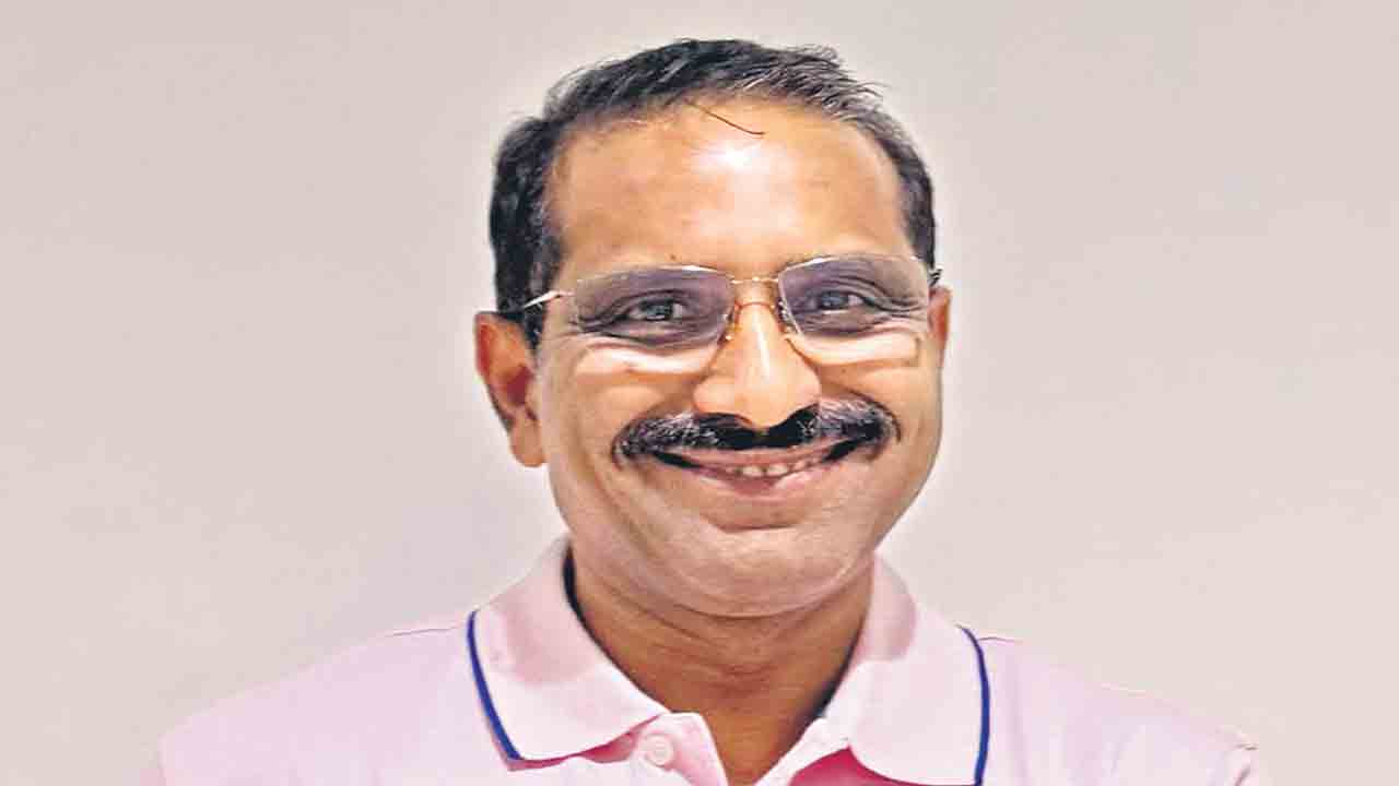 రెడ్కోలో అవినీతి ‘ముత్యం