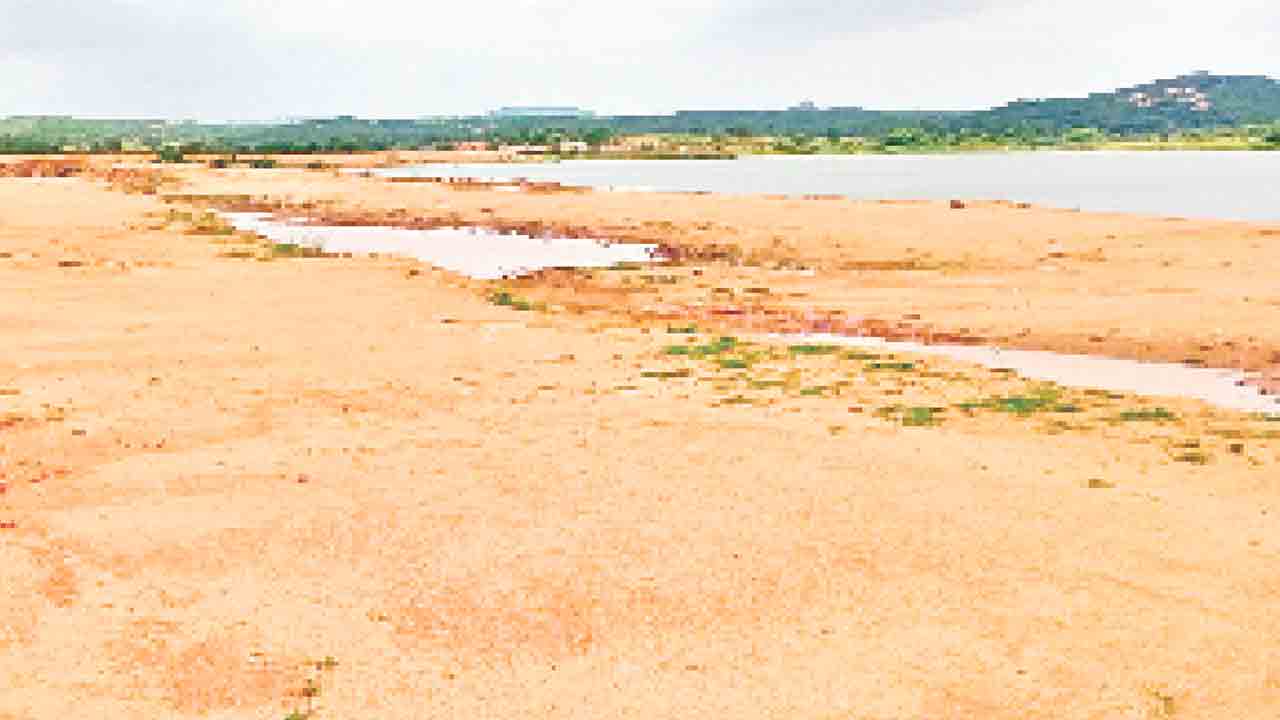 బుద్దారం భూ పరిహారంపై దోబూచులాట